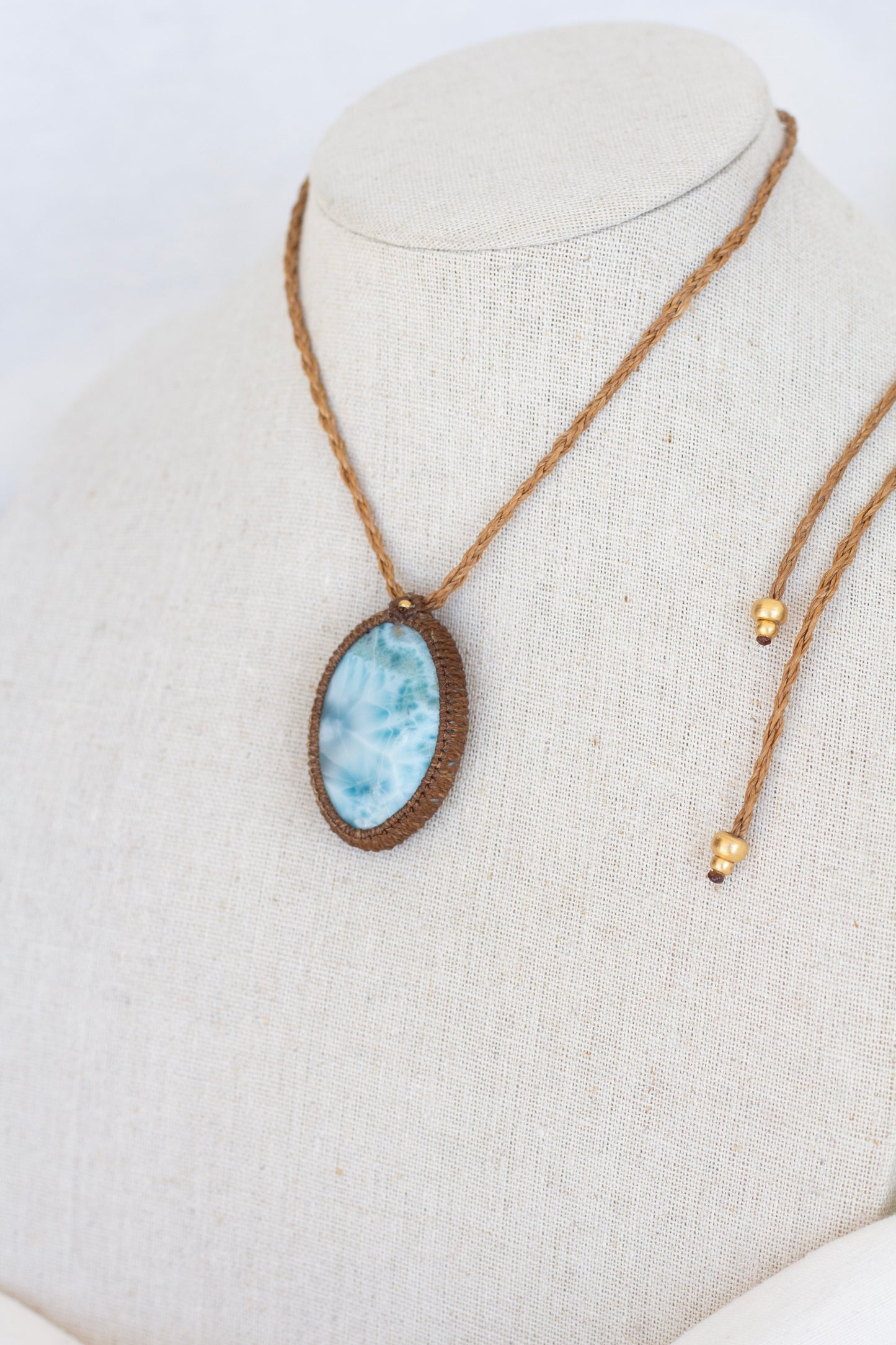 Colar Macramé Larimar I